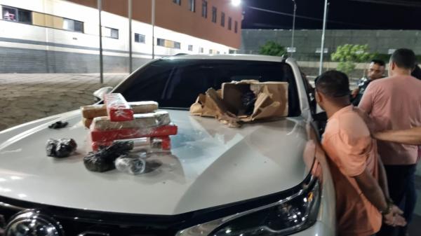 Suspeitos de tráfico são presos ao receberem drogas na Rodoviária de Floriano