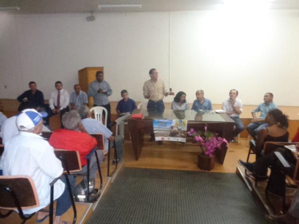 INCRA participa de reunião com representantes de assentamentos em Floriano