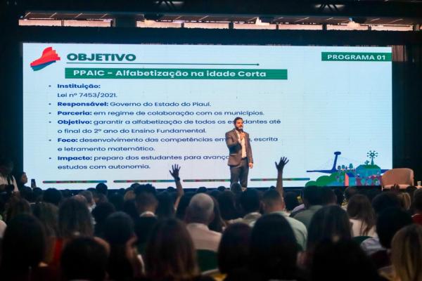 Secret&aacute;rio Washington Bandeira destaca Regime de Colabora&ccedil;&atilde;o para elevar &iacute;ndices da educa&ccedil;&atilde;o no Piau&iacute;.(Imagem:Divulga&ccedil;&atilde;o)