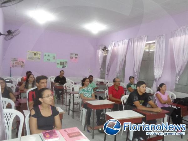 Qualificação dos professores de Educação Física.(Imagem:FlorianoNews)