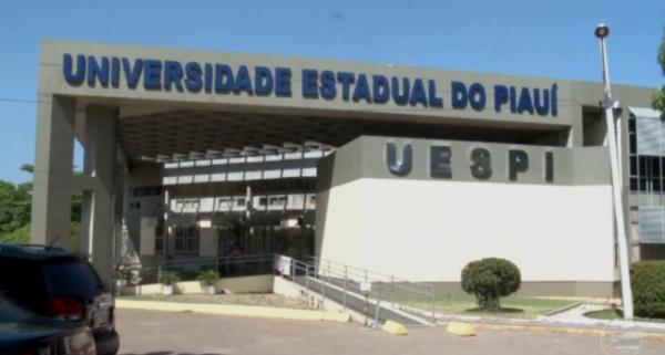 Uespi lança edital com 106 vagas para professores do quadro provisório