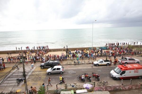Globocop cai na orla da Zona Sul do Recife e deixa dois mortos