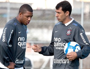 Timão ganha reforços, e Carille diz que Tite encontrará equipe melhor
