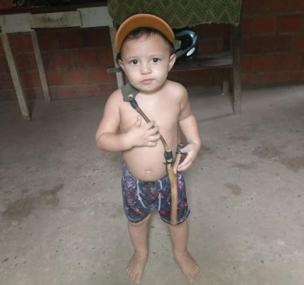 Menino de dois anos morre eletrocutado em placa de iluminação na Zona Sul de Teresina