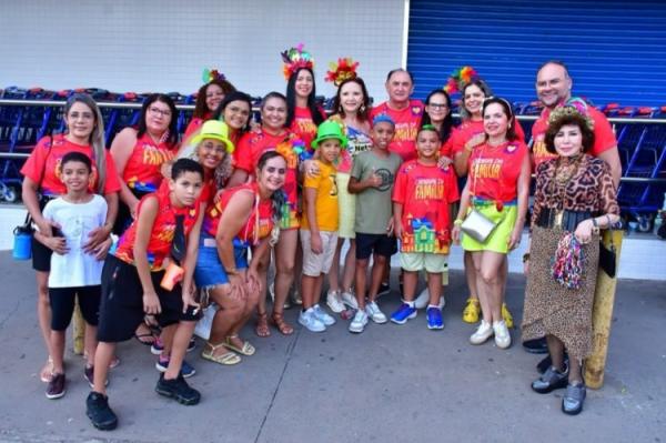 Carnaval da Fam&iacute;lia e festa no Cais: alegria contagia foli&otilde;es de todas as idades(Imagem:Secom)
