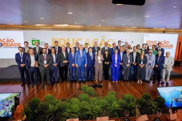 Rafael Fonteles defende educa&ccedil;&atilde;o na idade certa e modelo de tempo integral em encontro com prefeitos e prefeitas eleitos do Brasil(Imagem:Divulga&ccedil;&atilde;o)