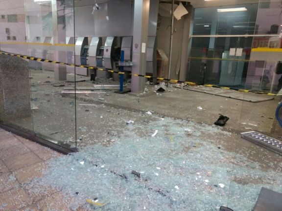 Bando explode caixa de agência no litoral do Piauí
