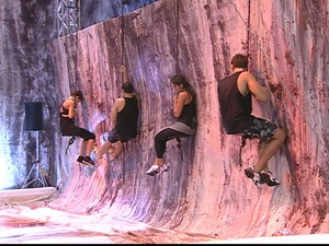 Maria vence desafio de resistência e ganha um ponto na luta pela última liderança do BBB11