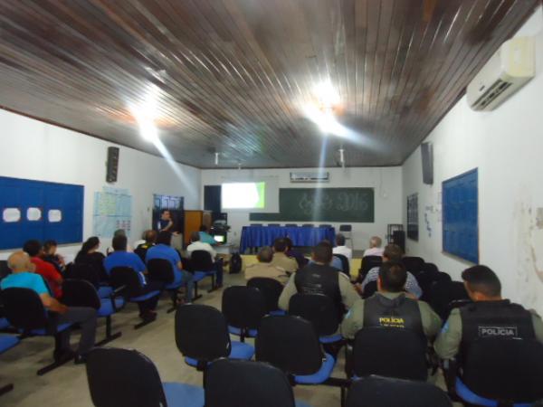 Reunião discute segurança para carnaval 2016 em Floriano.(Imagem:FlorianoNews)