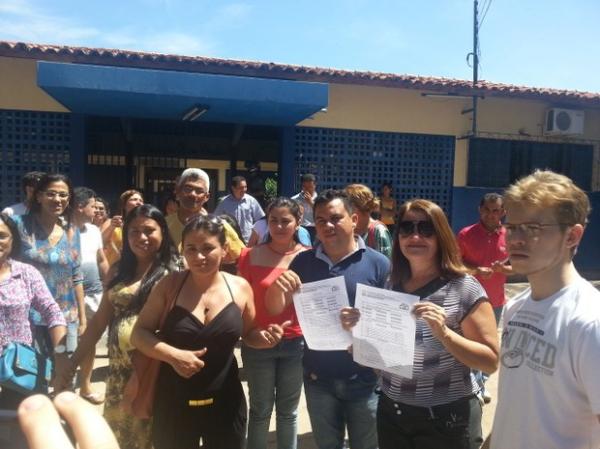 Candidatos denunciam que receberam prova errada.(Imagem:Mois&eacute;s Lopes / Piripiri Rep&oacute;rter )
