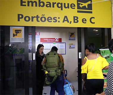 PI: saída dos cubanos deixa municípios 100% sem médicos