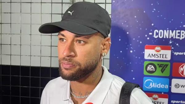 Neymar desconversa sobre futuro no Santos e diz estar chateado: "Faço mais do que deveria"