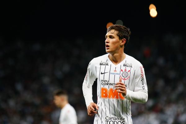 Cobiçado por europeus, Vital foca no Corinthians e quer ganhar a Libertadores
