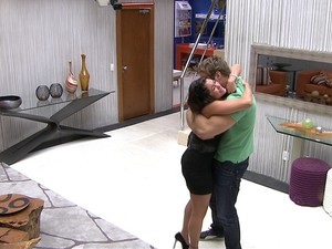 Maria é a vencedora do Big Brother Brasil 11, ganhando R$ 1,5 milhão