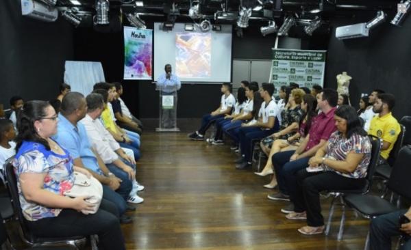 Cultura realiza Mostra de Arte em homenagem ao artista Nivaldo Júnior em Floriano