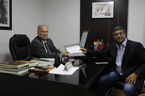 Roberto Freire promete apoio à expulsão de Dr. Lázaro do Cidadania