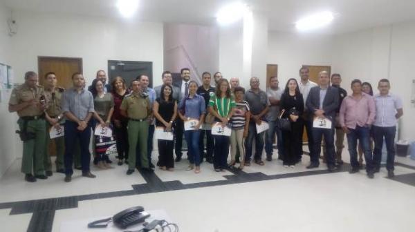 MPPI apresenta projeto de combate ao tráfico de drogas à entidades de Floriano
