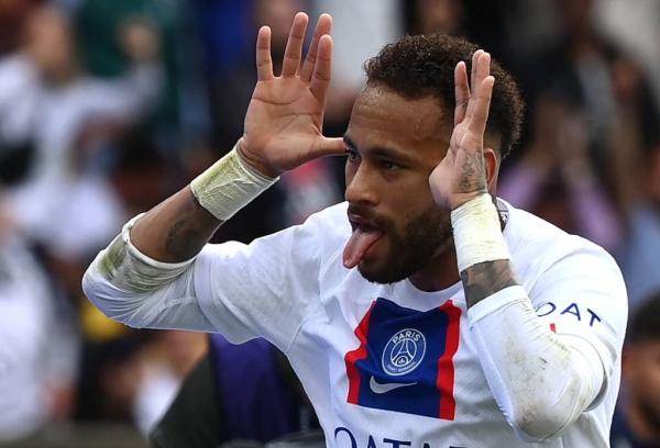 PSG vence Brest com gol de Neymar e retoma liderança do Campeonato Francês