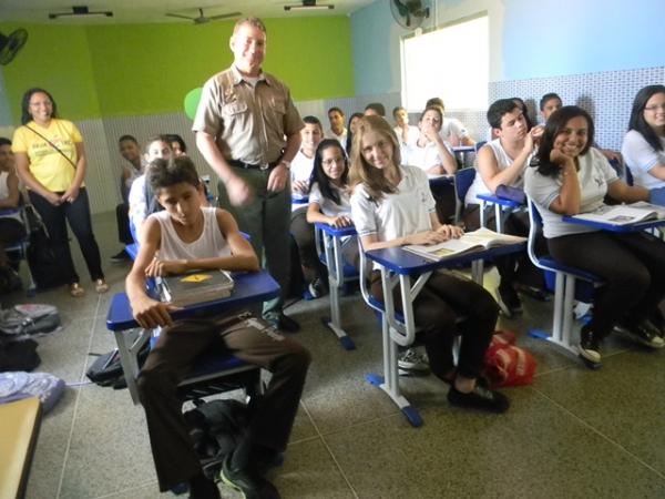 Escola Pequeno Pr&iacute;ncipe realiza palestra informativa sobre o mundo das drogas para alunos do 9&ordm; ano.(Imagem:EPP)