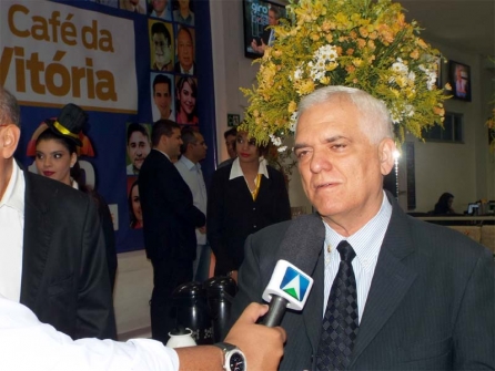 Presidente destaca importância dos suplentes em evento com a imprensa
