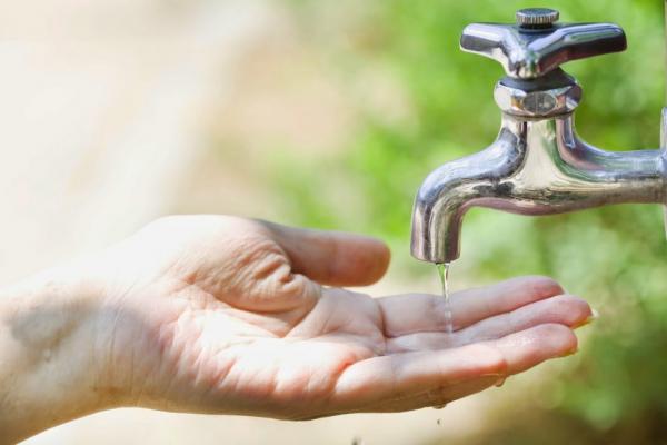 Problema elétrico em bomba afeta abastecimento de água em Floriano
