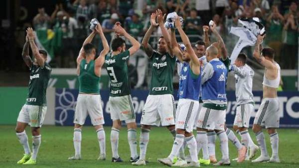 Palmeiras vence Santos e garante vaga na fase inicial da Libertadores