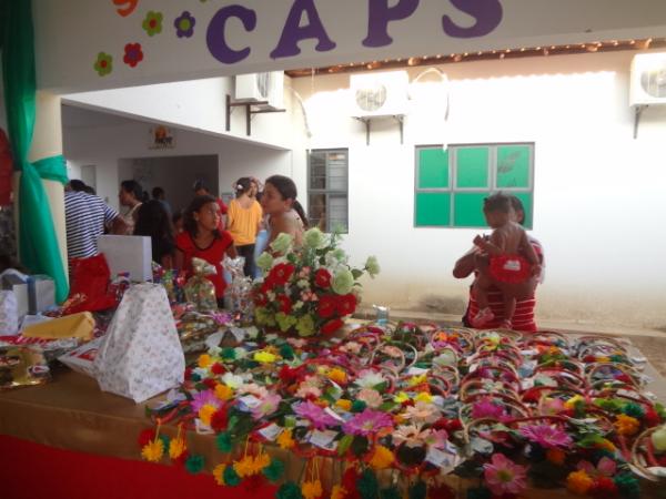 CAPS II realiza festa de Natal para usu&aacute;rios e familiares. (Imagem:FlorianoNews)