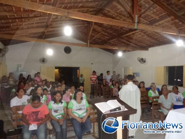 Renova&ccedil;&atilde;o Carim&aacute;stica realiza IX Congresso de Ora&ccedil;&atilde;o em Floriano.(Imagem:FlorianoNews)