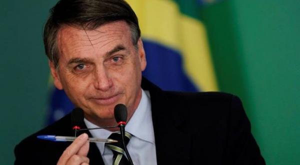 Bolsonaro edita decreto com regras do Auxílio Brasil