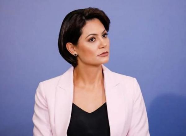 Governo Lula libera 1º sigilo de 100 anos de Bolsonaro: visitas de Michelle
