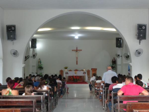 Missa e procissão de Corpus Christi é realizada em Barão de Grajaú
