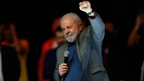 Lula faz ofensiva no Nordeste e no Norte para se prevenir contra efeito de pacote social pré-eleitor