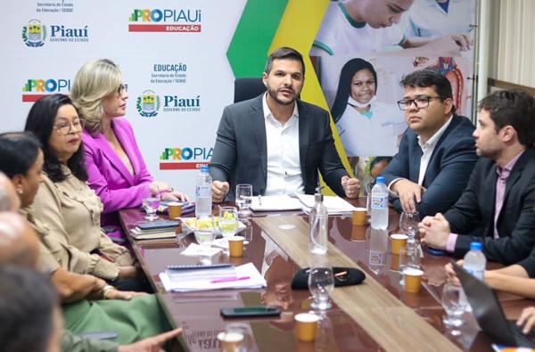 Educação e Segurança criam grupo de trabalho para promover segurança e cultura de paz nas escolas