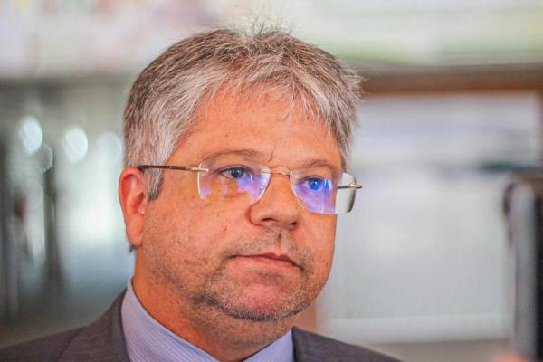 Gustavo Neiva diz que zerar ICMS reduzirá valor da gasolina a R$ 5,50