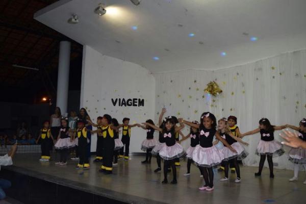 Escola Pequeno Príncipe realiza festa de encerramento do ano letivo