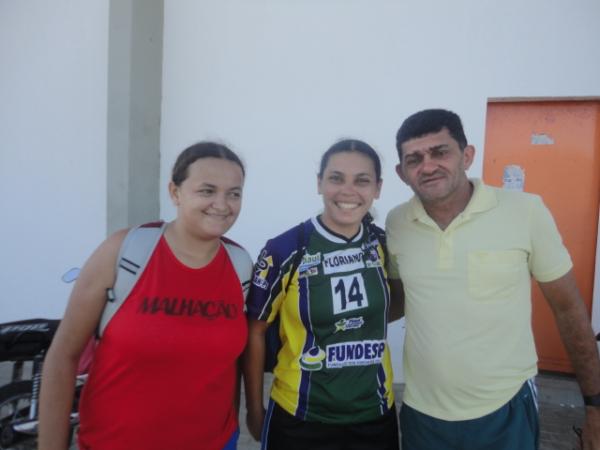 Dia 11 de junho no Tiberão Futebol Feminino Seleção de Floriano X Seleção de Uruçuí