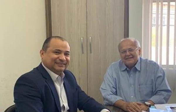 Tentando indicar vice, Evaldo Gomes busca aproxima&ccedil;&atilde;o com Charles da Silveira.(Imagem:Divulga&ccedil;&atilde;o)