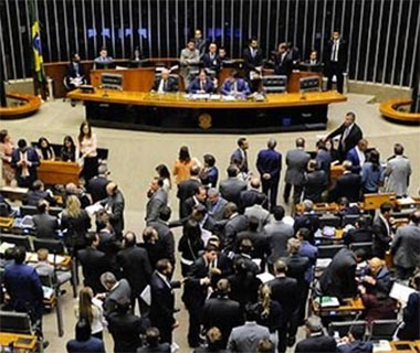 Apoio de governadores do NE leva 70 votos para Reforma