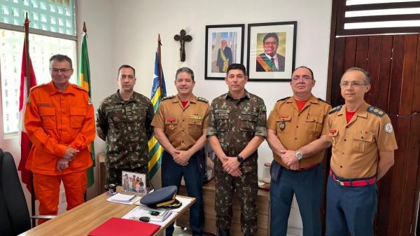 Corpo de Bombeiros do Piauí recebe visita do novo comandante do 25º BC