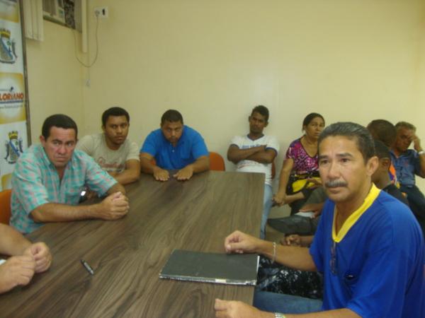 Reuni&atilde;o da COEF e Liga de Escolas de Samba sobre Carnaval 2011(Imagem:reda&ccedil;&atilde;o)