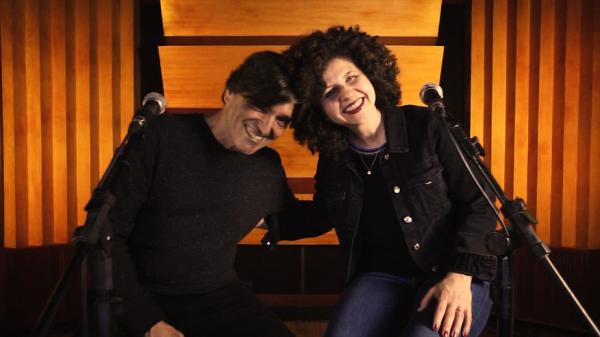 Nico Rezende e Roberta Campos abrem parceria com "Um amor puro"