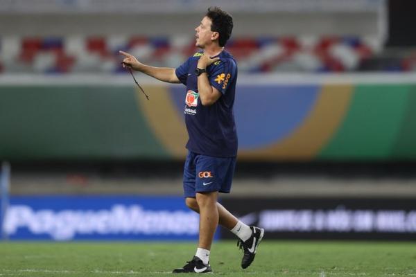 Anunciado pela CBF em julho, o t&eacute;cnico interino comandar&aacute; pela primeira vez a sele&ccedil;&atilde;o brasileira masculina &agrave; beira do campo na noite desta sexta (8), na estreia contra a Bol&iacute;via, p(Imagem: Vitor Silva/CBF/Direitos Reservados)