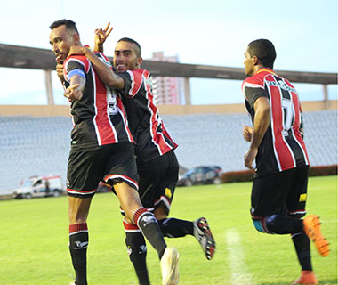 River goleia 4 de Julho e agora é líder do Piauiense 2019