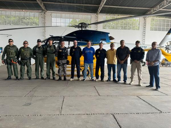 Helicóptero doado pela PRF para Secretaria de Segurança chega ao Piauí
