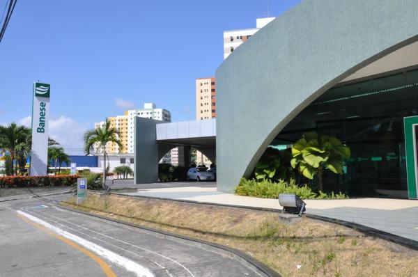 Banco do Estado de Sergipe lança edital de concurso com 45 vagas de ensino médio e superior
