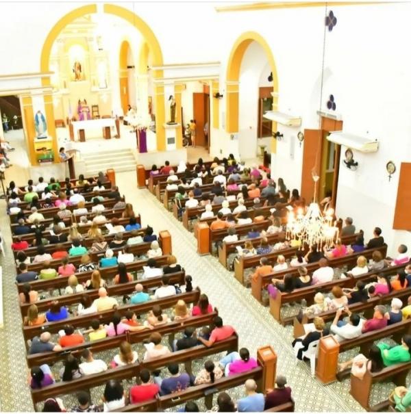 Fiéis participam da Missa de Cinzas em Floriano e Barão de Grajaú