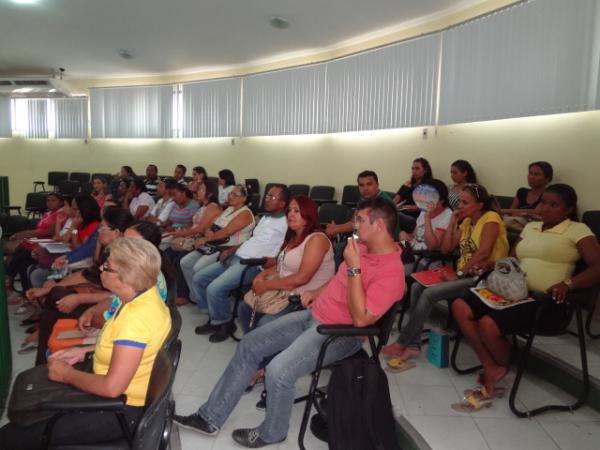 Assembleia geral do SINSPEM-FLO discute audi&ecirc;ncia com Poder P&uacute;blico Municipal.(Imagem:FlorianoNews)