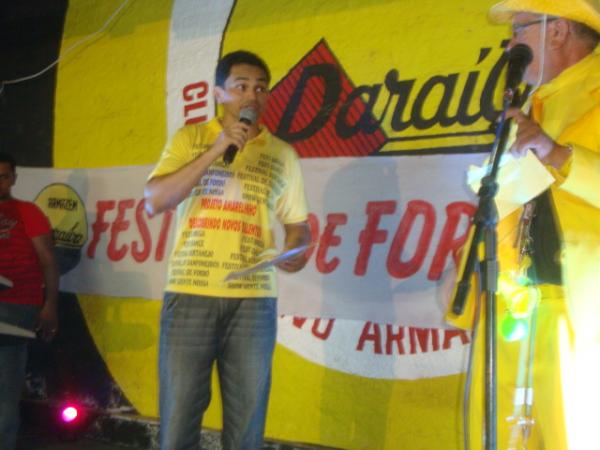 Amarelinho no Festival de Forr&oacute; com Cesar Nill(Imagem:reda&ccedil;&atilde;o)