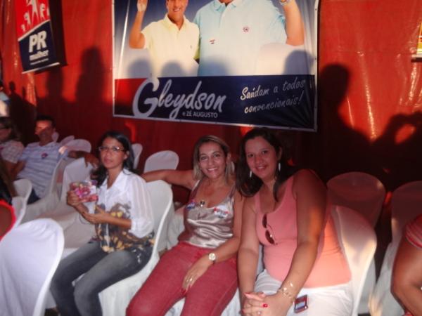 Conven&ccedil;&atilde;o homologa candidatura de Gleydson Resende e Claudim&ecirc; Lima em Bar&atilde;o de Graja&uacute;.(Imagem:FlorianoNews)