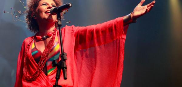 Cantora maranhense Rita Benneditto se apresenta no Teatro Maria Bonita nesta quarta (27)